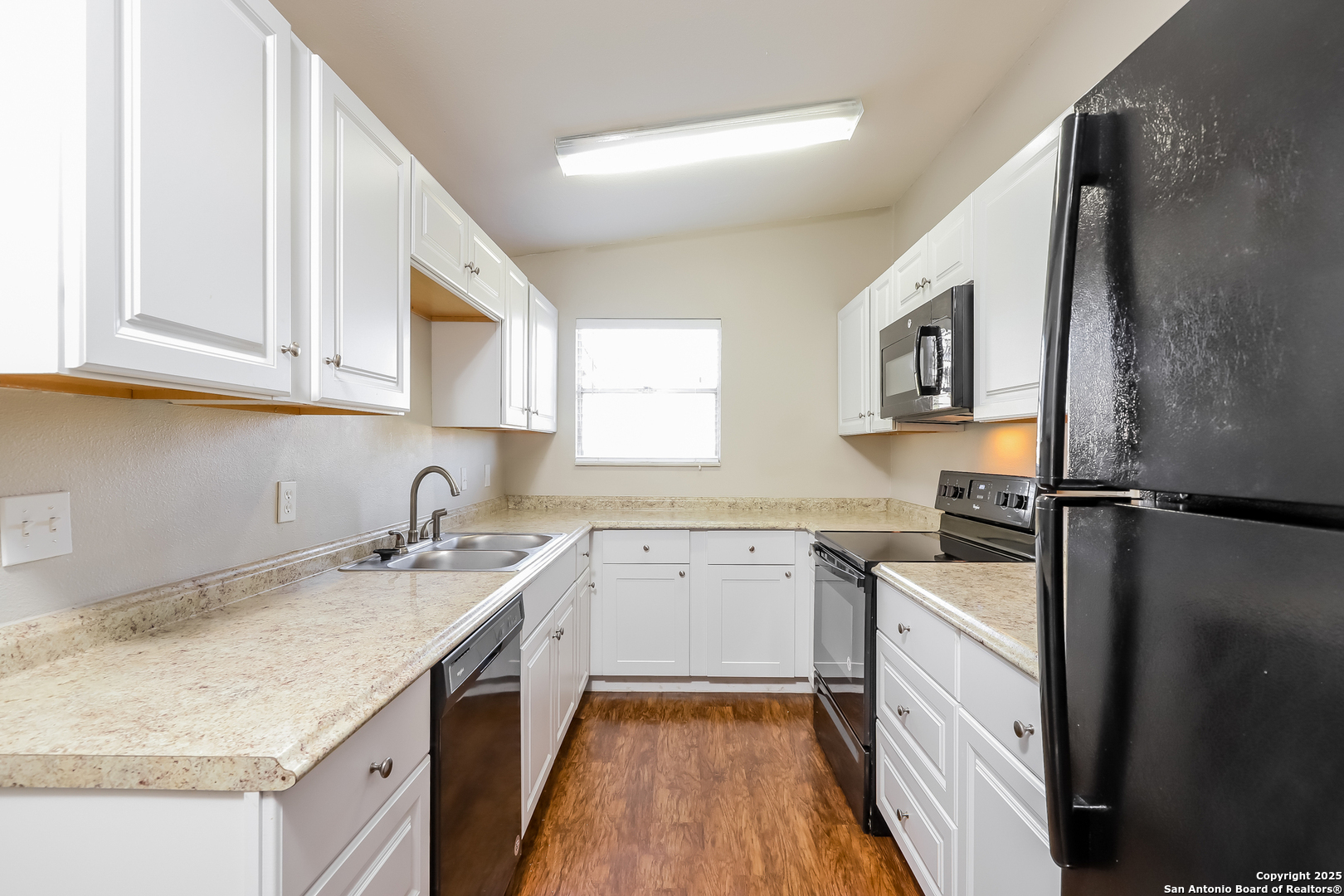 6127 Bright Valley Drive San Antonio TX 78242