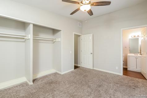 6127 Bright Valley Drive San Antonio TX 78242