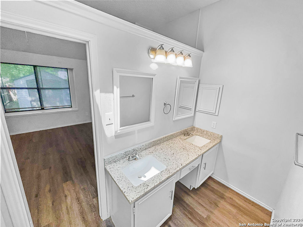 13255 Greenstone San Antonio TX 78249