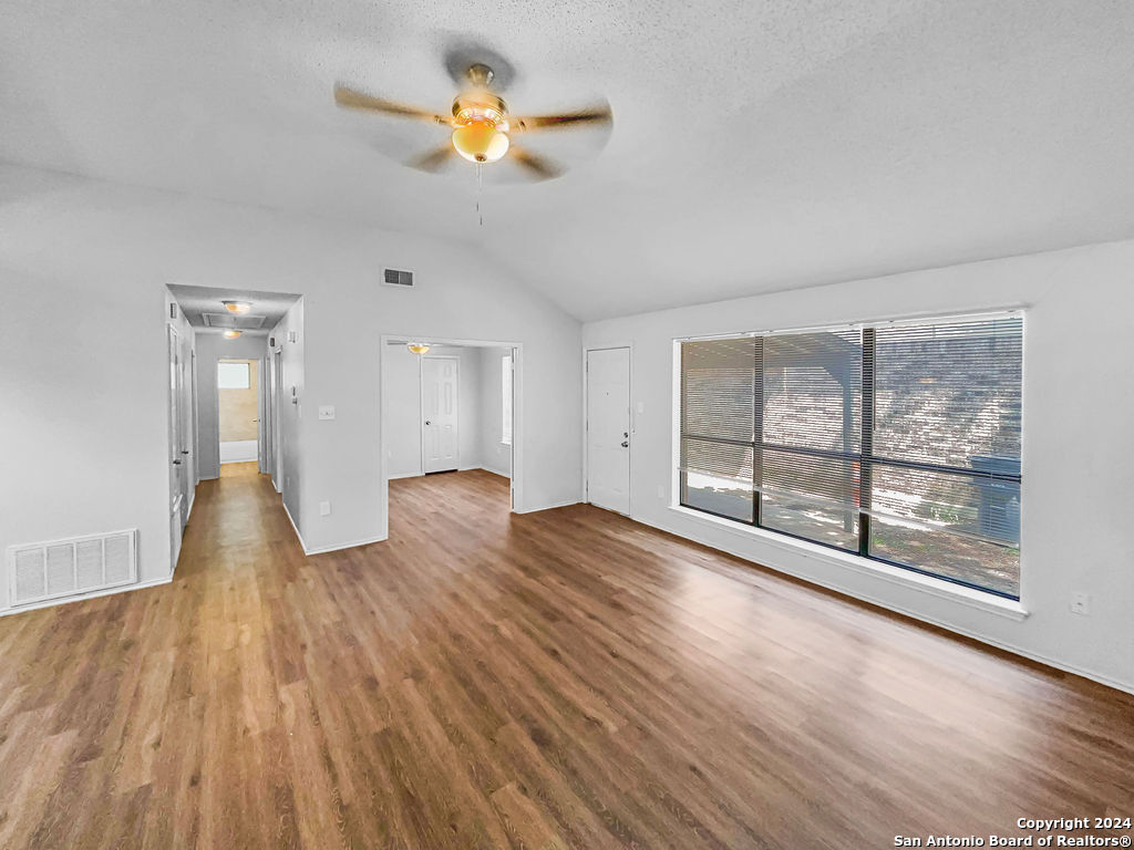 13255 Greenstone San Antonio TX 78249