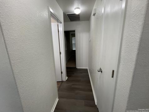 10014 Raspberry Oak San Antonio TX 78223