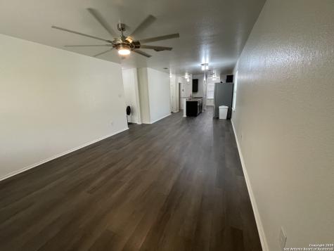 10014 Raspberry Oak San Antonio TX 78223
