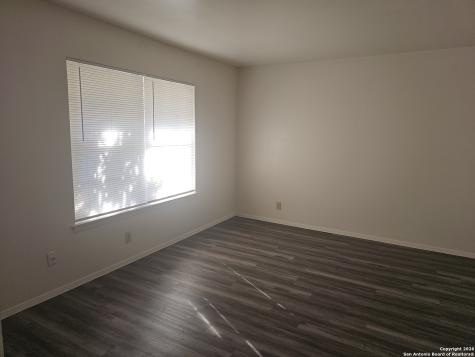 4335 Sunnyvale San Antonio TX 78217