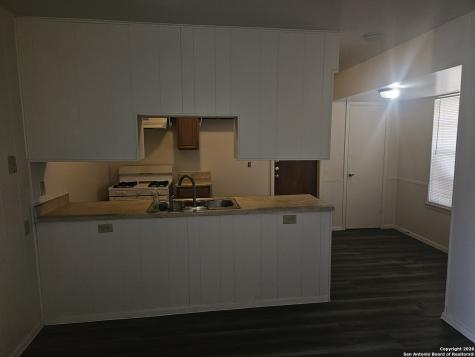 4335 Sunnyvale San Antonio TX 78217