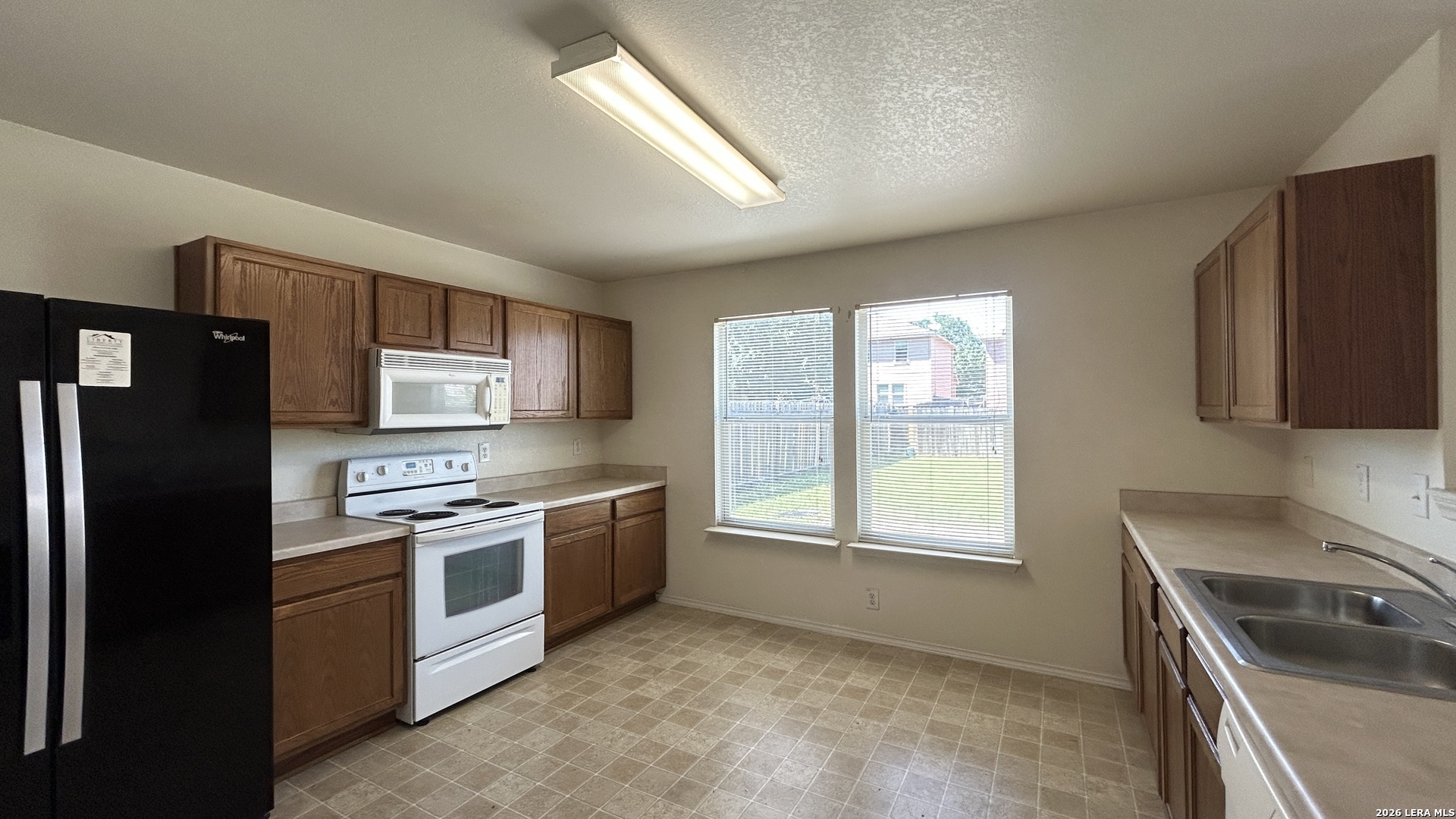 11011 Dublin Field San Antonio TX 78254