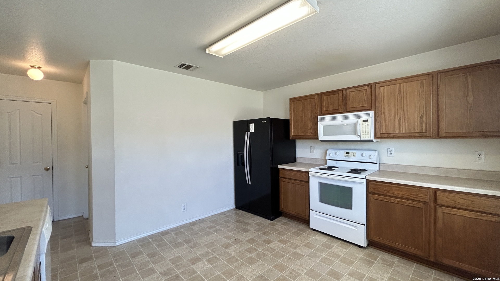 11011 Dublin Field San Antonio TX 78254