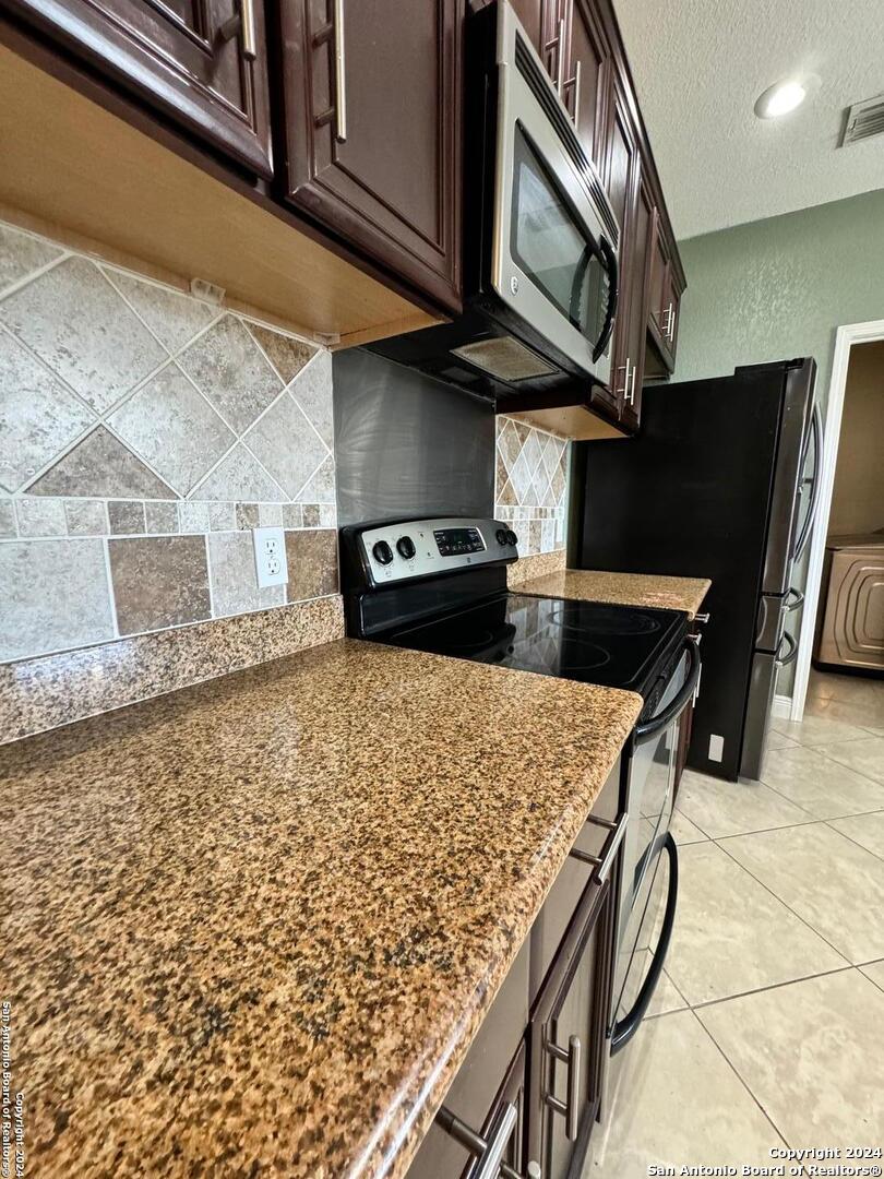 3911 Impatiens View San Antonio TX 78245