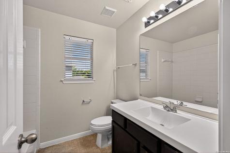 137 Niemietz Cove Cibolo TX 78108