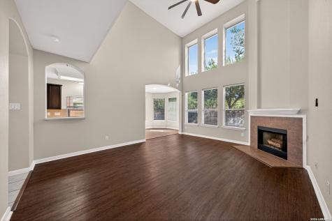 137 Niemietz Cove Cibolo TX 78108