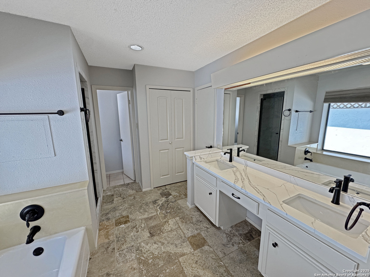 16918 Summer Creek Drive San Antonio TX 78248