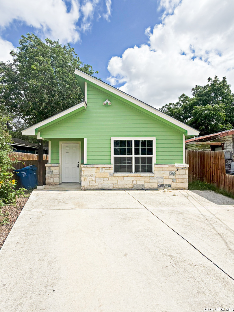 131 Arizona San Antonio TX 78207