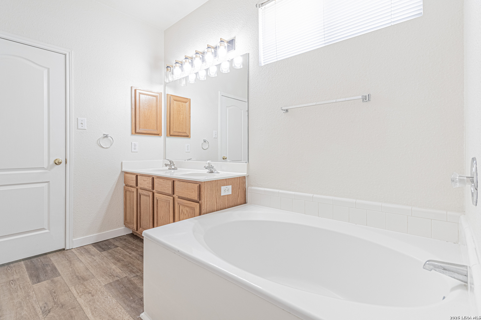 213 Tapwood Lane Cibolo TX 78108