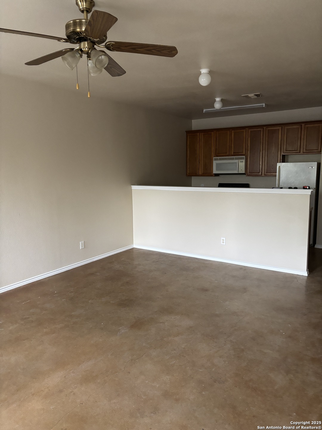 10614 Mathom Landing Universal City TX 78148