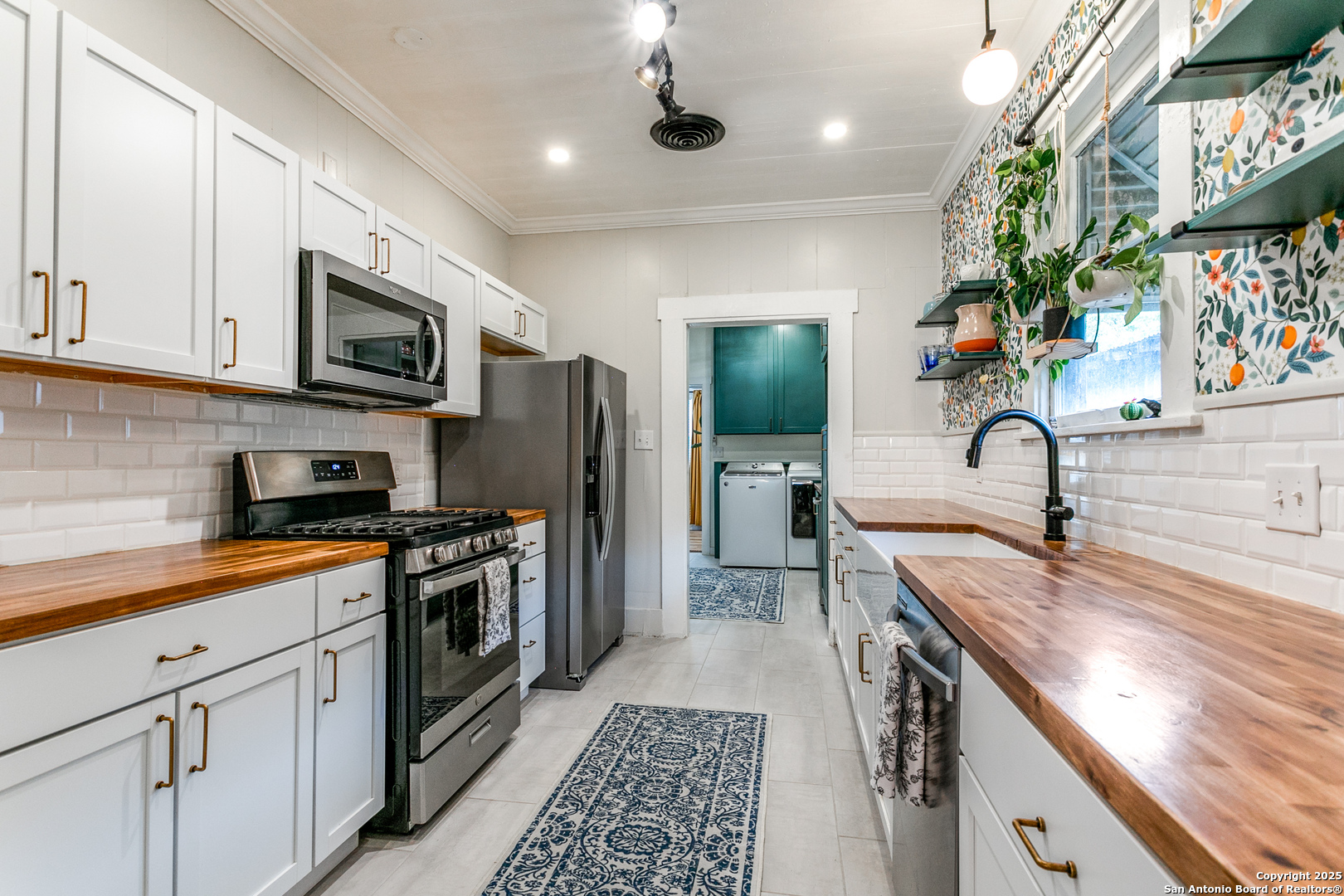 1004 Edison Drive San Antonio TX 78201