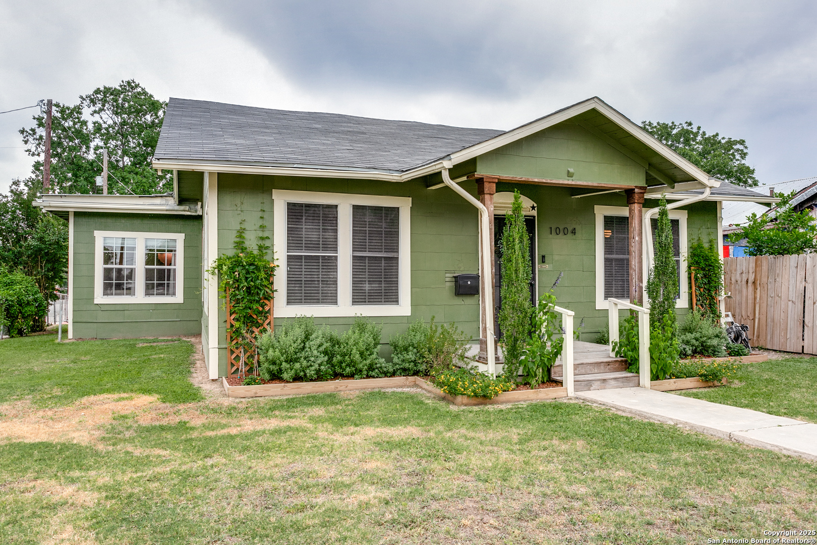 1004 Edison Drive San Antonio TX 78201