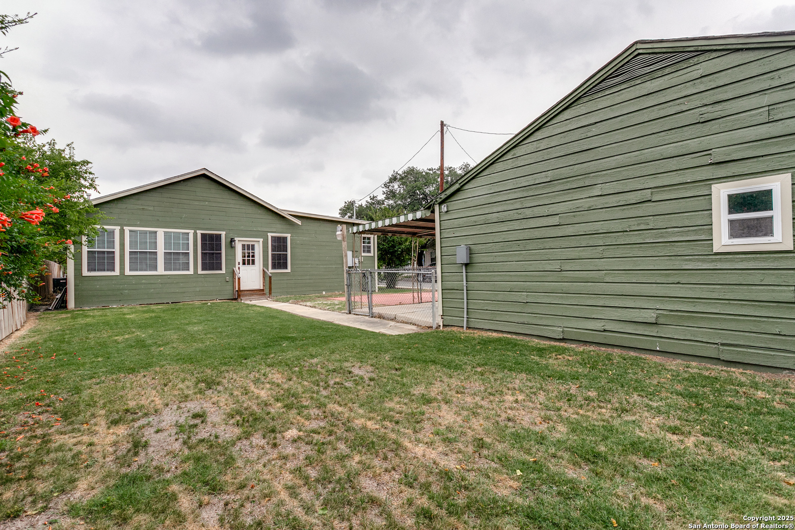 1004 Edison Drive San Antonio TX 78201