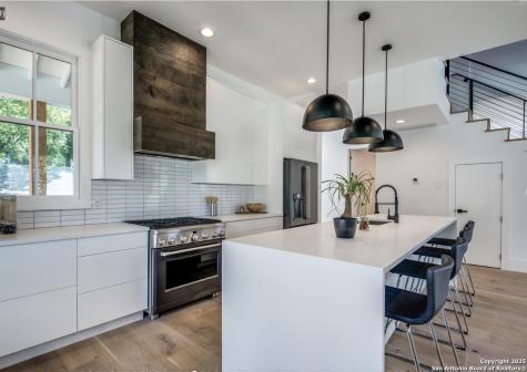 630 E Carson Street San Antonio TX 78208