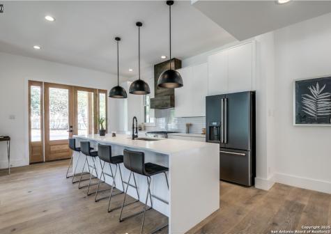 630 E Carson Street San Antonio TX 78208