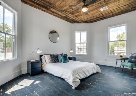 630 E Carson Street San Antonio TX 78208