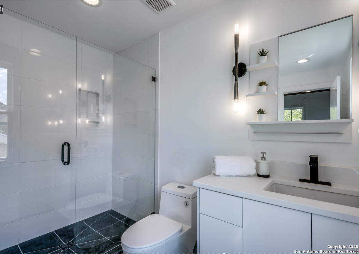630 E Carson Street San Antonio TX 78208