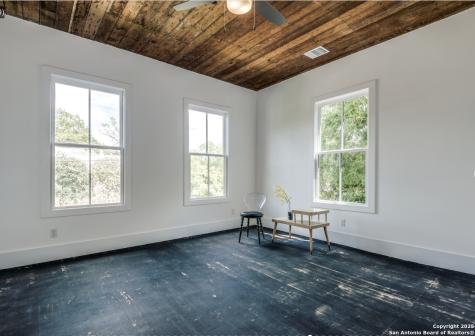 630 E Carson Street San Antonio TX 78208