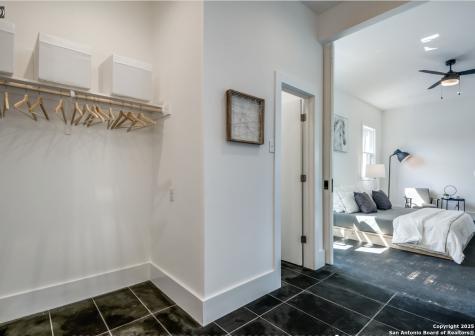 630 E Carson Street San Antonio TX 78208