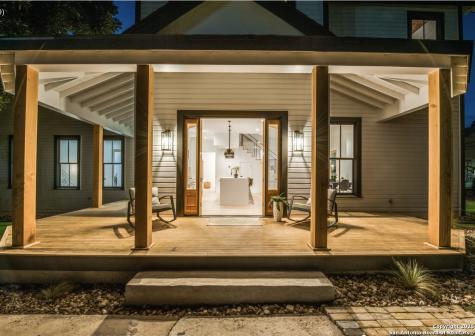 630 E Carson Street San Antonio TX 78208