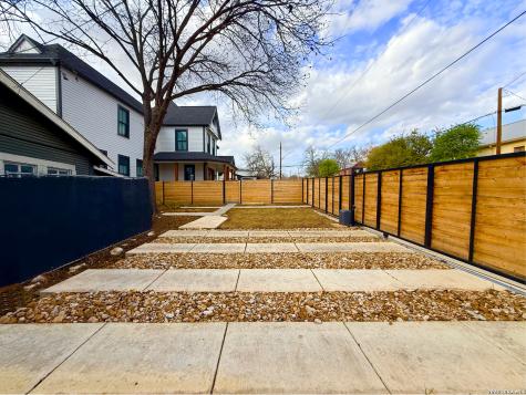 630 E Carson Street San Antonio TX 78208