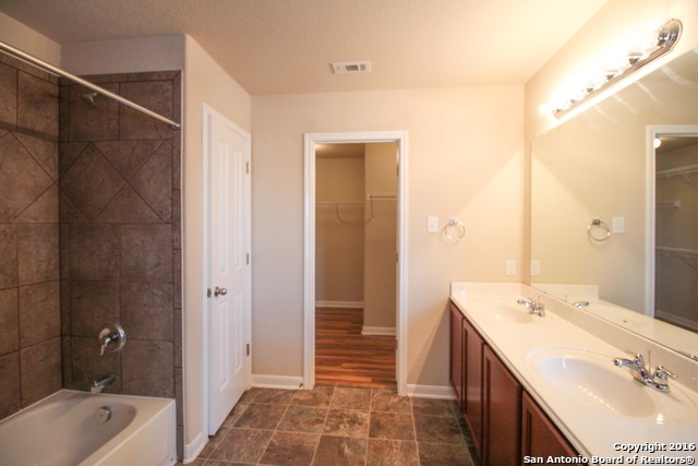 8518 W Finlandia Gap San Antonio TX 78251