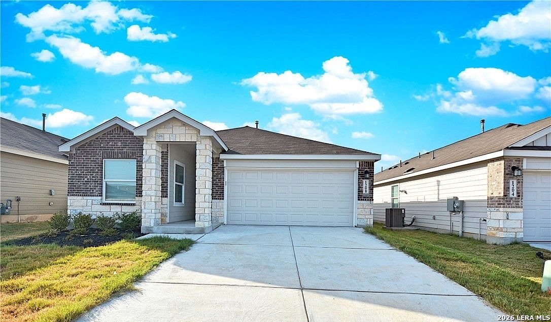 1208 Treehouse Lane New Braunfels TX 78130