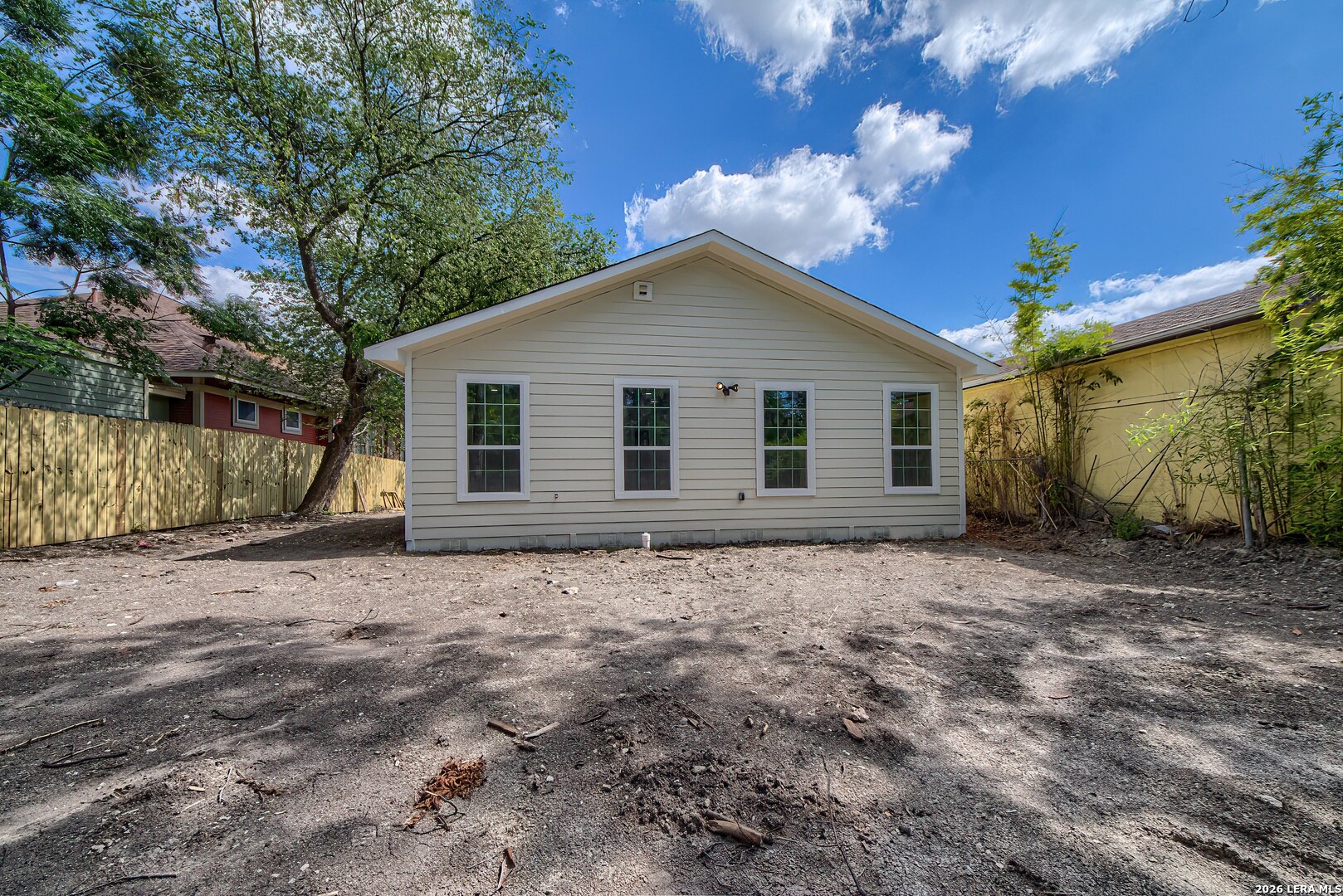 823 W French Place San Antonio TX 78212