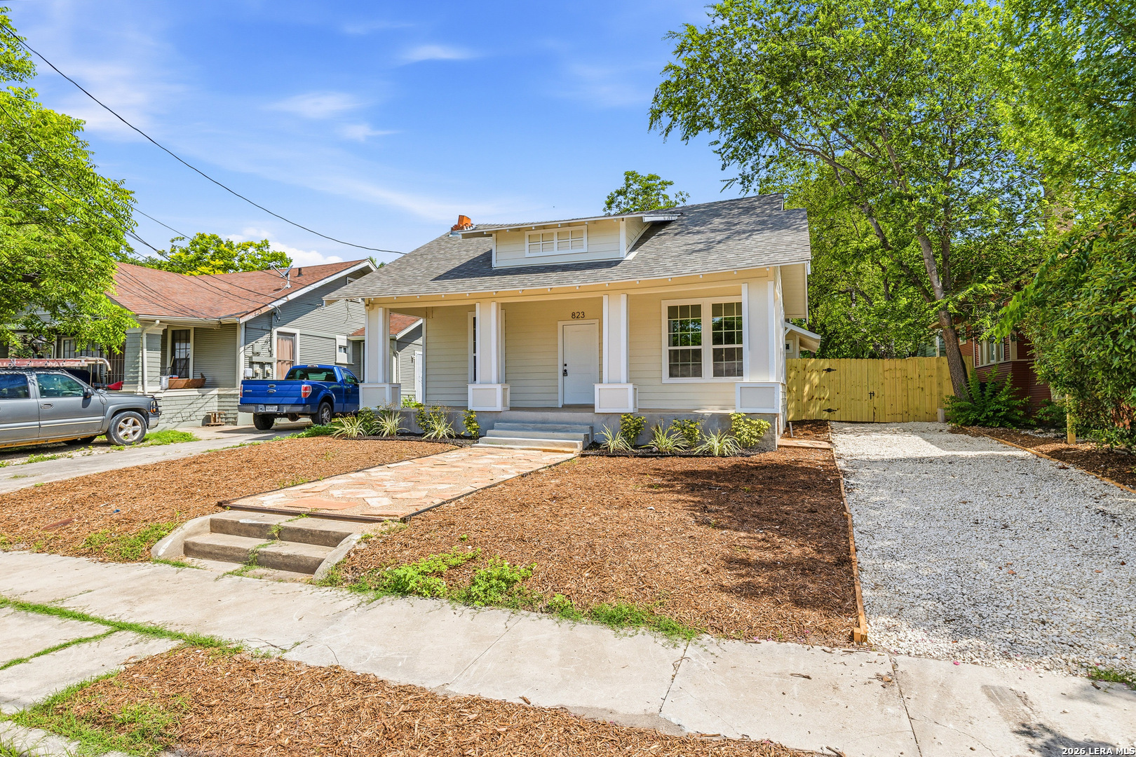 823 W French Place San Antonio TX 78212