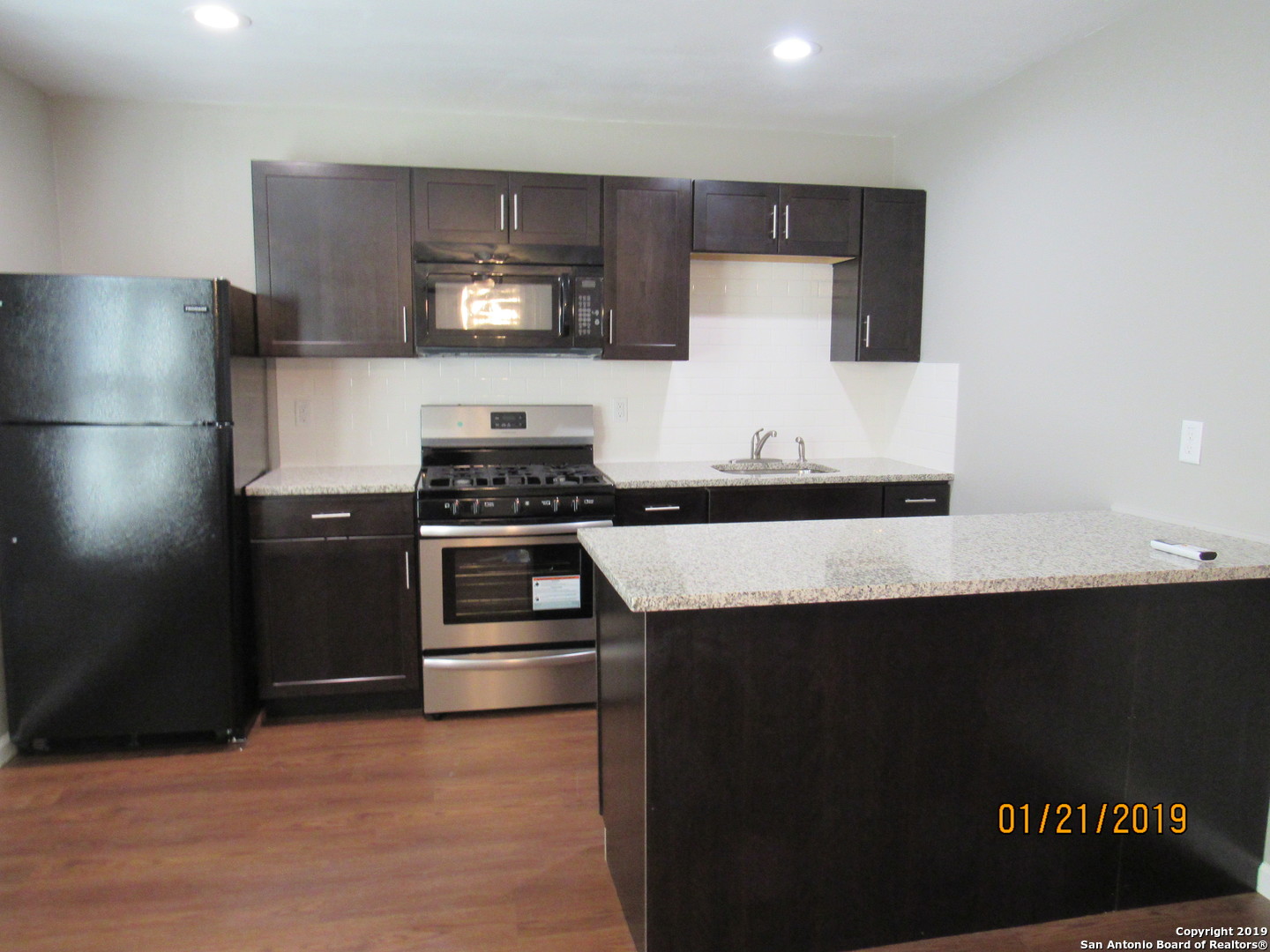1024 W Woodlawn Avenue San Antonio TX 78201
