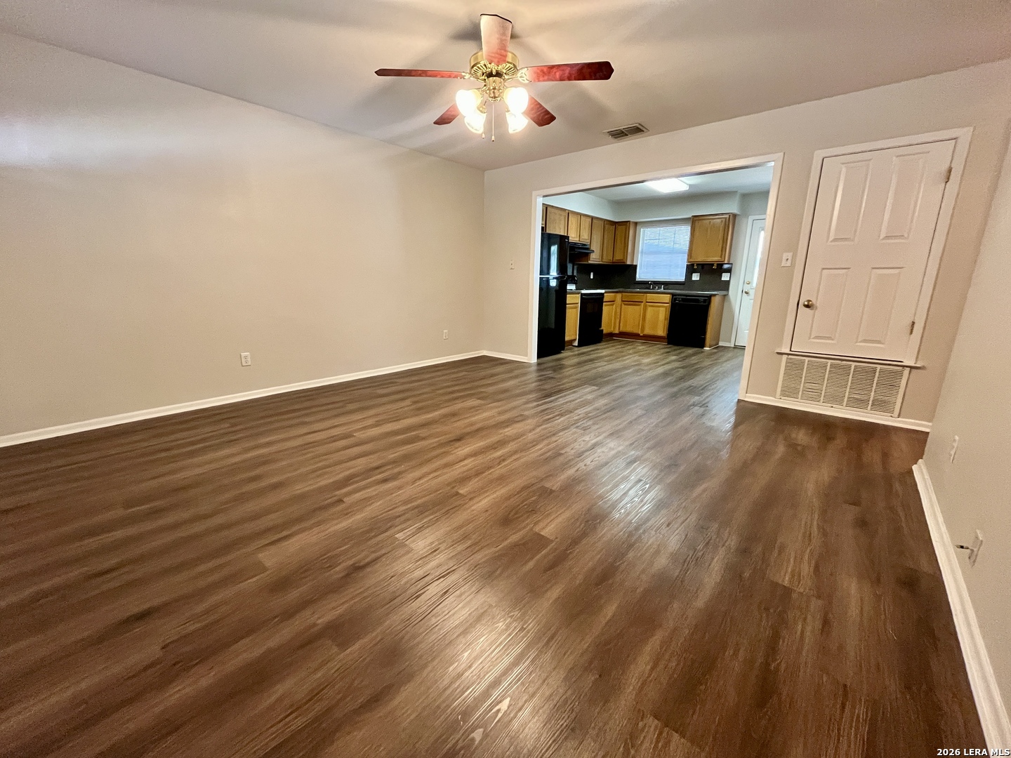 130 S Mansfield Street Pleasanton TX 78064