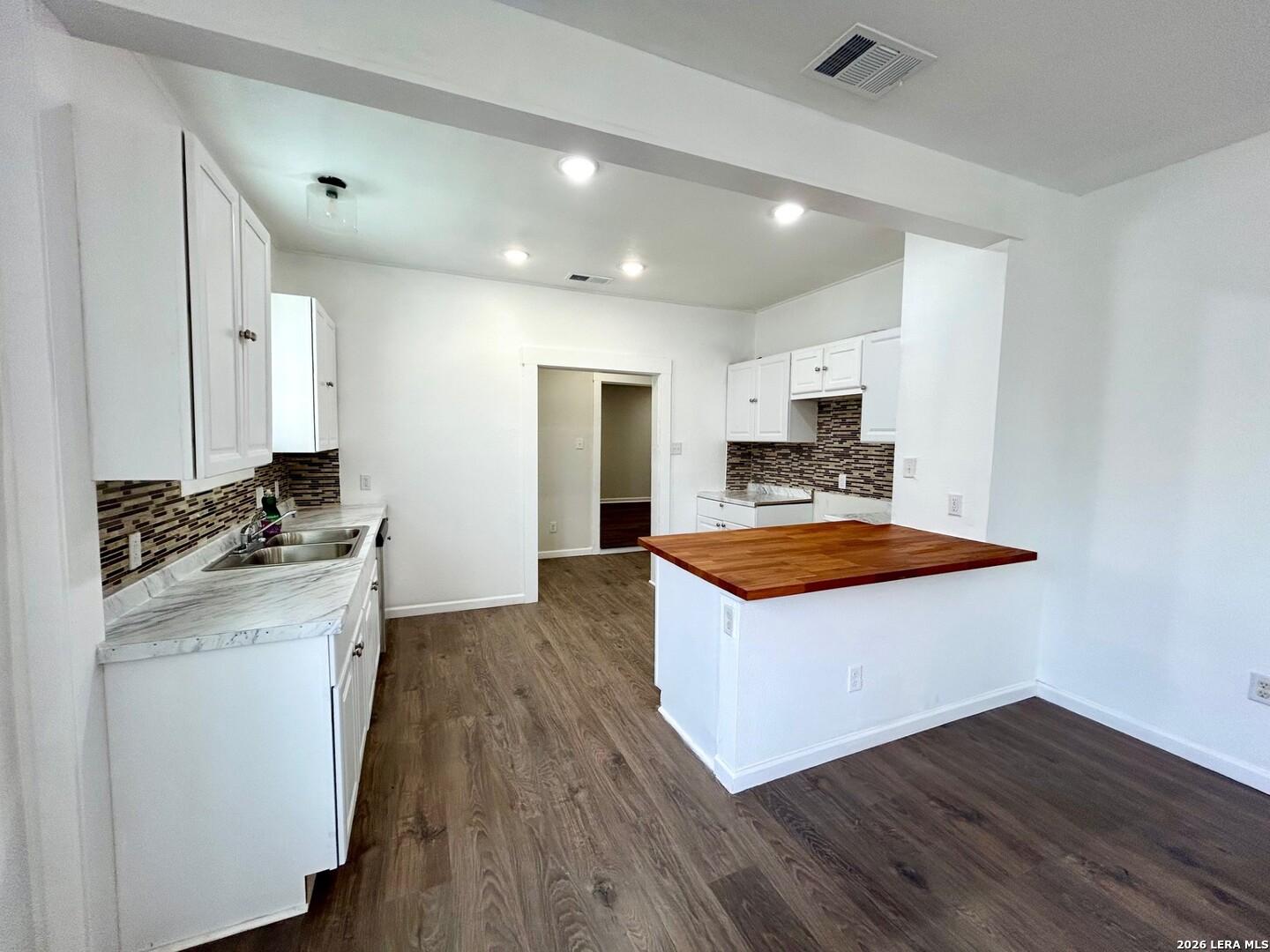 2623 W Houston Street San Antonio TX 78207
