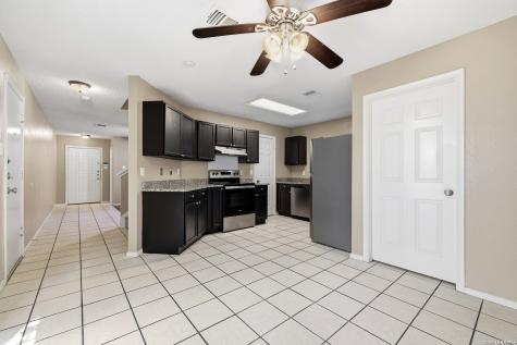 5202 Kenton Stone San Antonio TX 78240