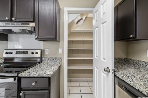 5202 Kenton Stone San Antonio TX 78240