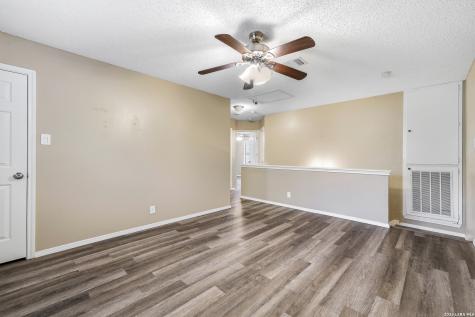 5202 Kenton Stone San Antonio TX 78240