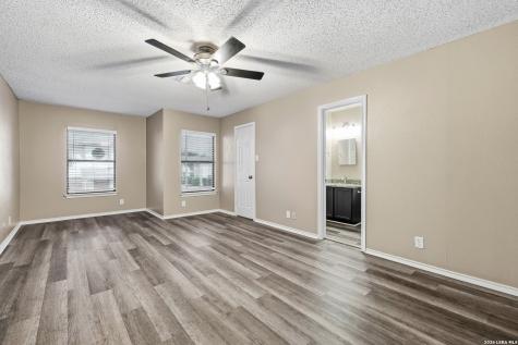 5202 Kenton Stone San Antonio TX 78240