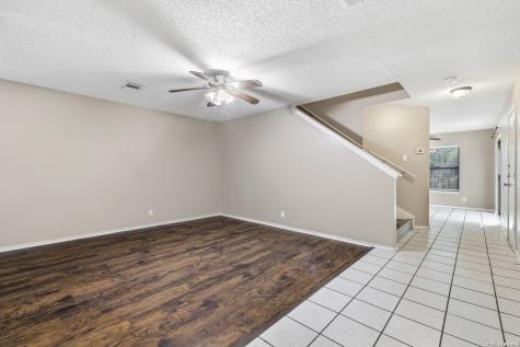 5202 Kenton Stone San Antonio TX 78240