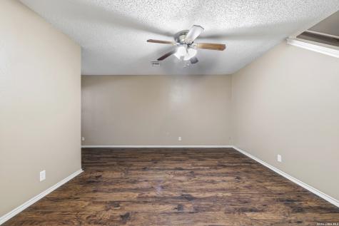 5202 Kenton Stone San Antonio TX 78240