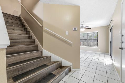 5202 Kenton Stone San Antonio TX 78240