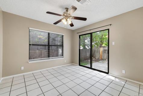 5202 Kenton Stone San Antonio TX 78240