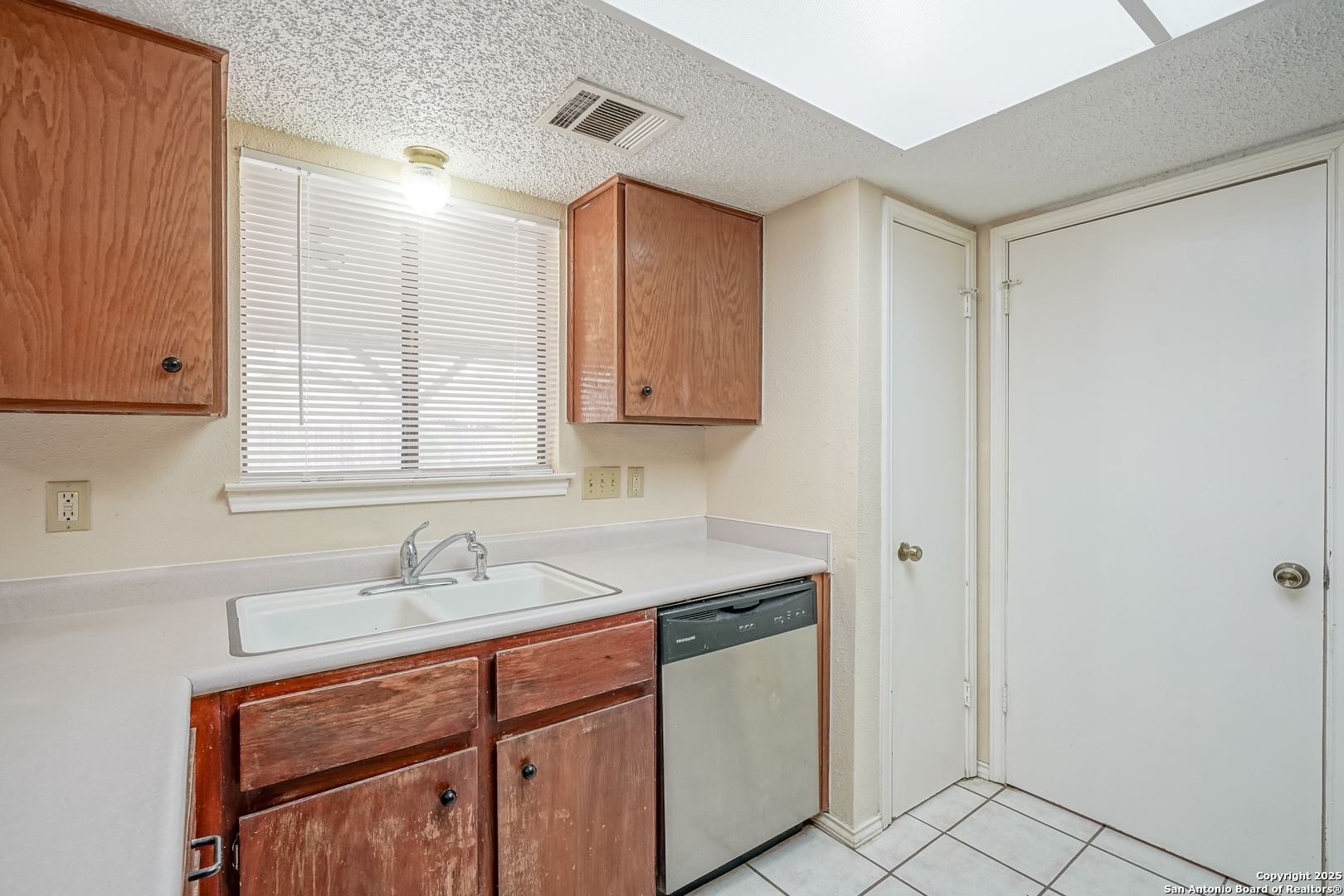 7262 Shadow Ridge San Antonio TX 78250
