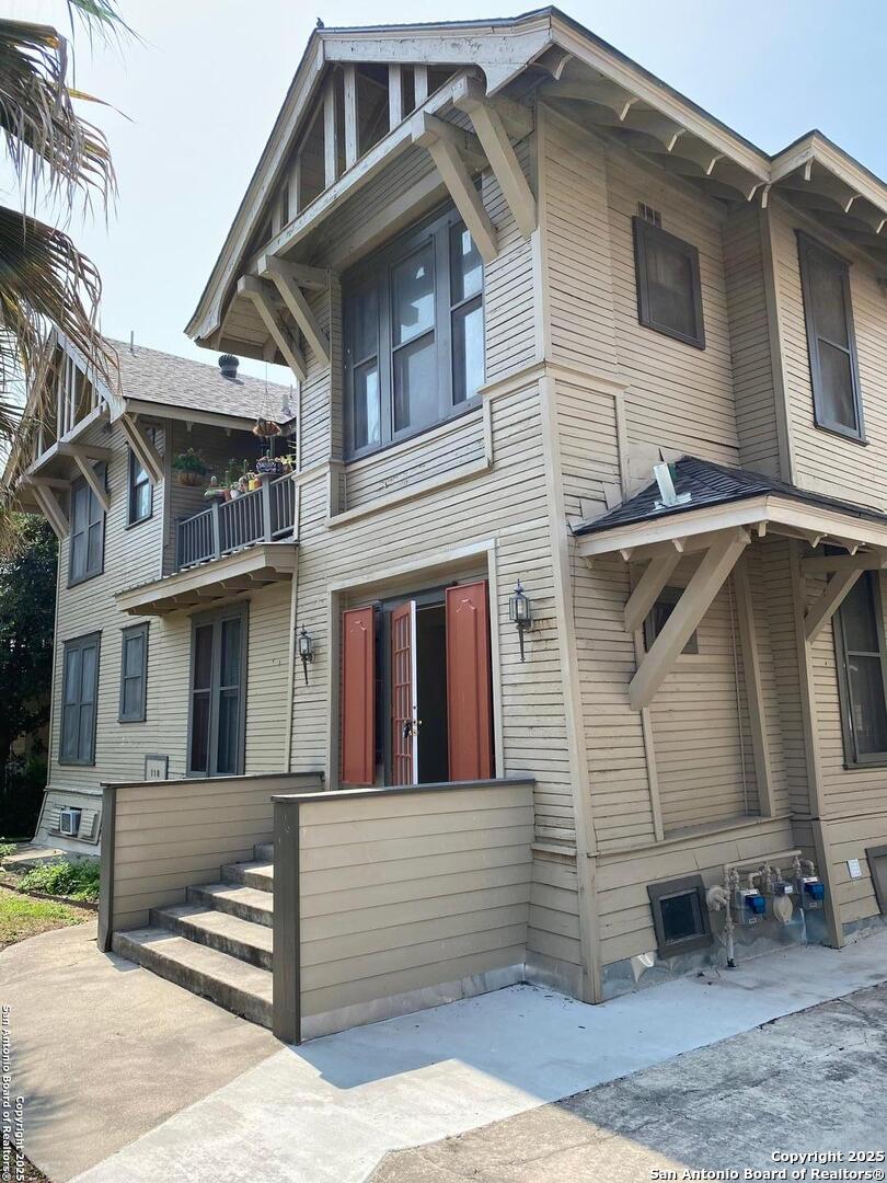 118 E Craig Place San Antonio TX 78212