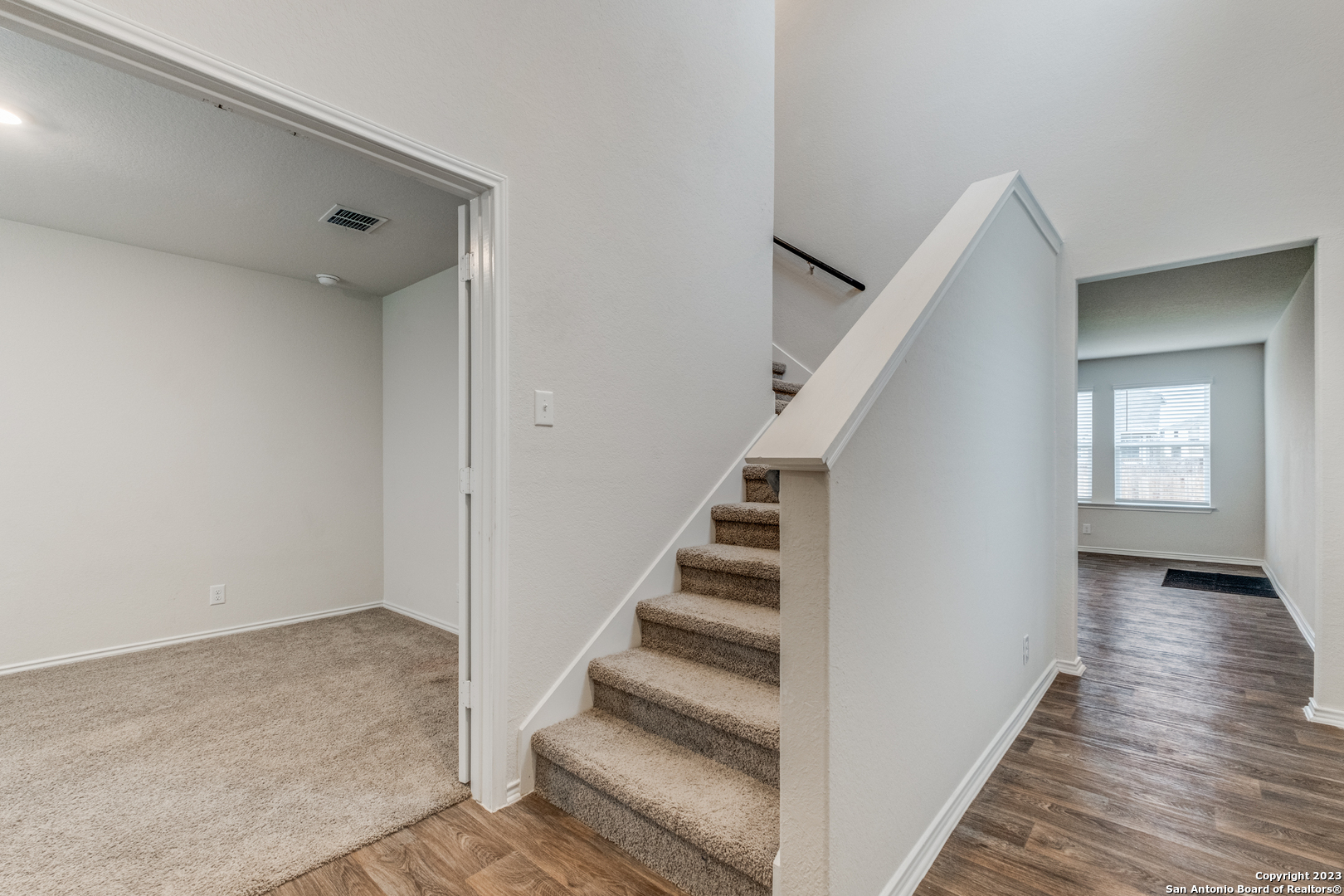9558 Ranch Loop San Antonio TX 78254