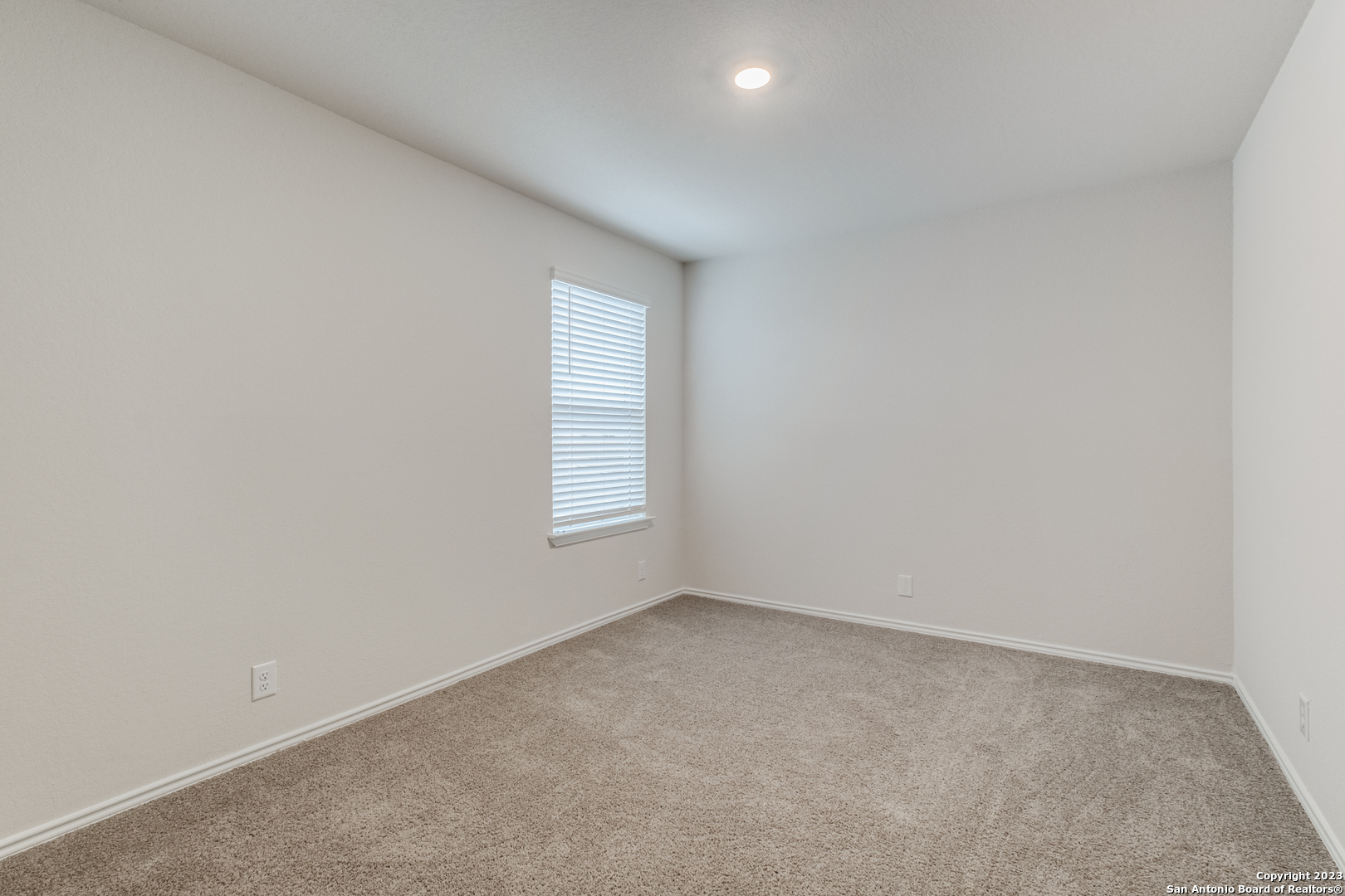 9558 Ranch Loop San Antonio TX 78254