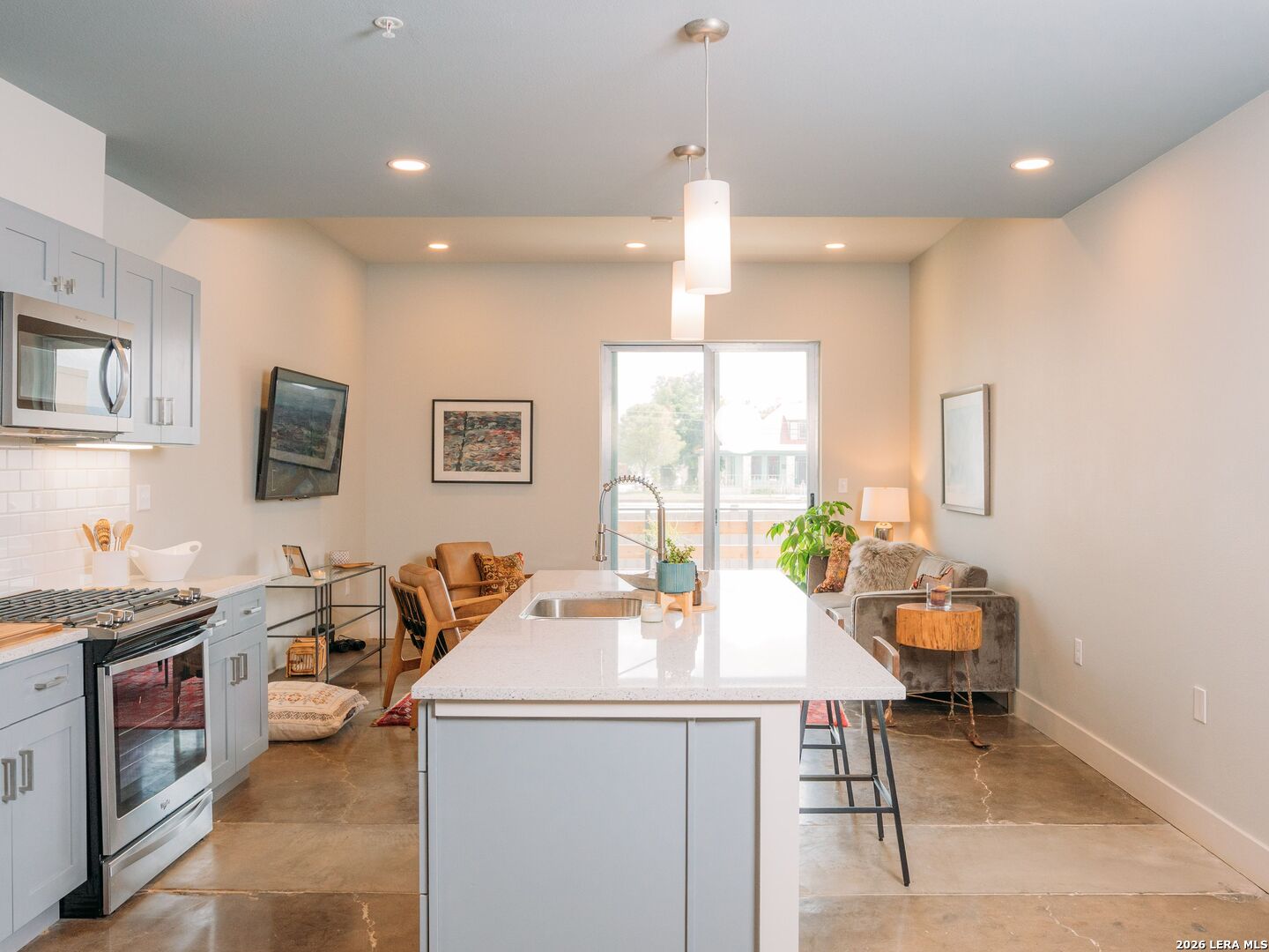 210 W Peden San Antonio TX 78204