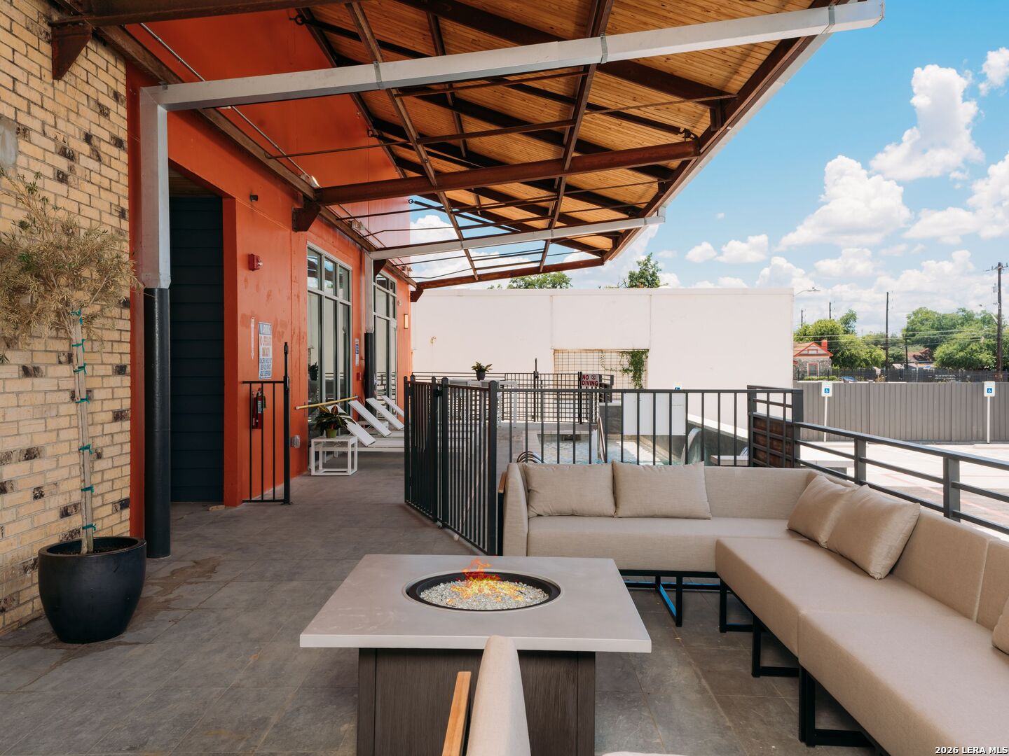210 W Peden San Antonio TX 78204