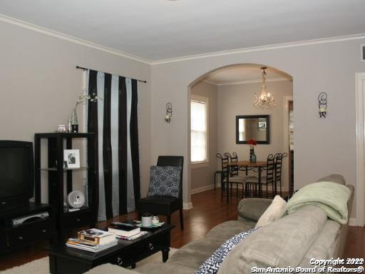 335 E Rosewood Avenue San Antonio TX 78212